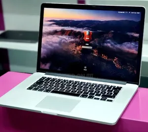 New Laptop Apple MacBook Pro 2015 16GB Intel Core I7 SSD 512GB