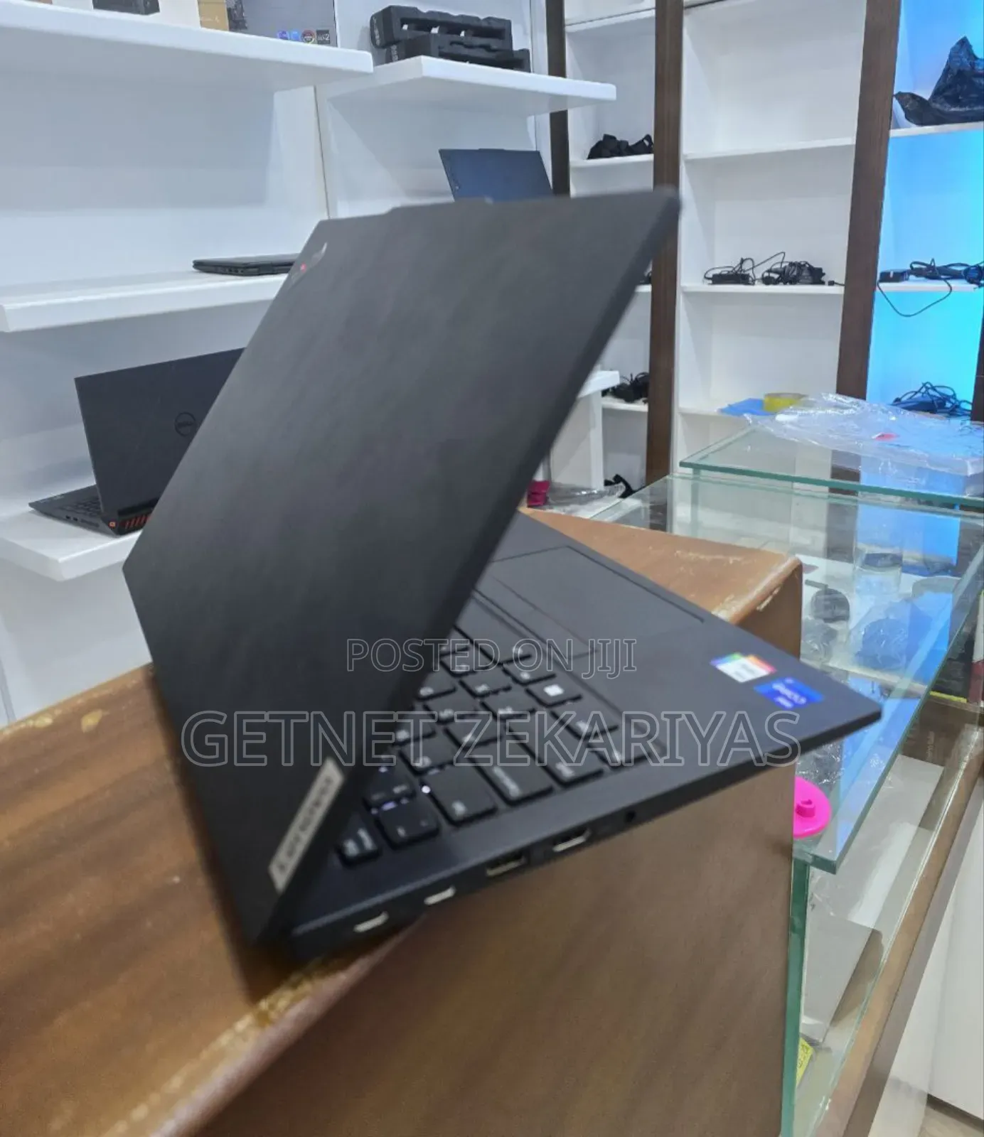 New Laptop Lenovo ThinkPad E14 G5 16GB Intel Core I7 SSD 512GB