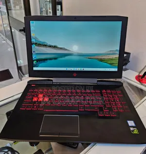 New Laptop HP Omen X 8GB Intel Core I7 SSHD (Hybrid) 1.5T
