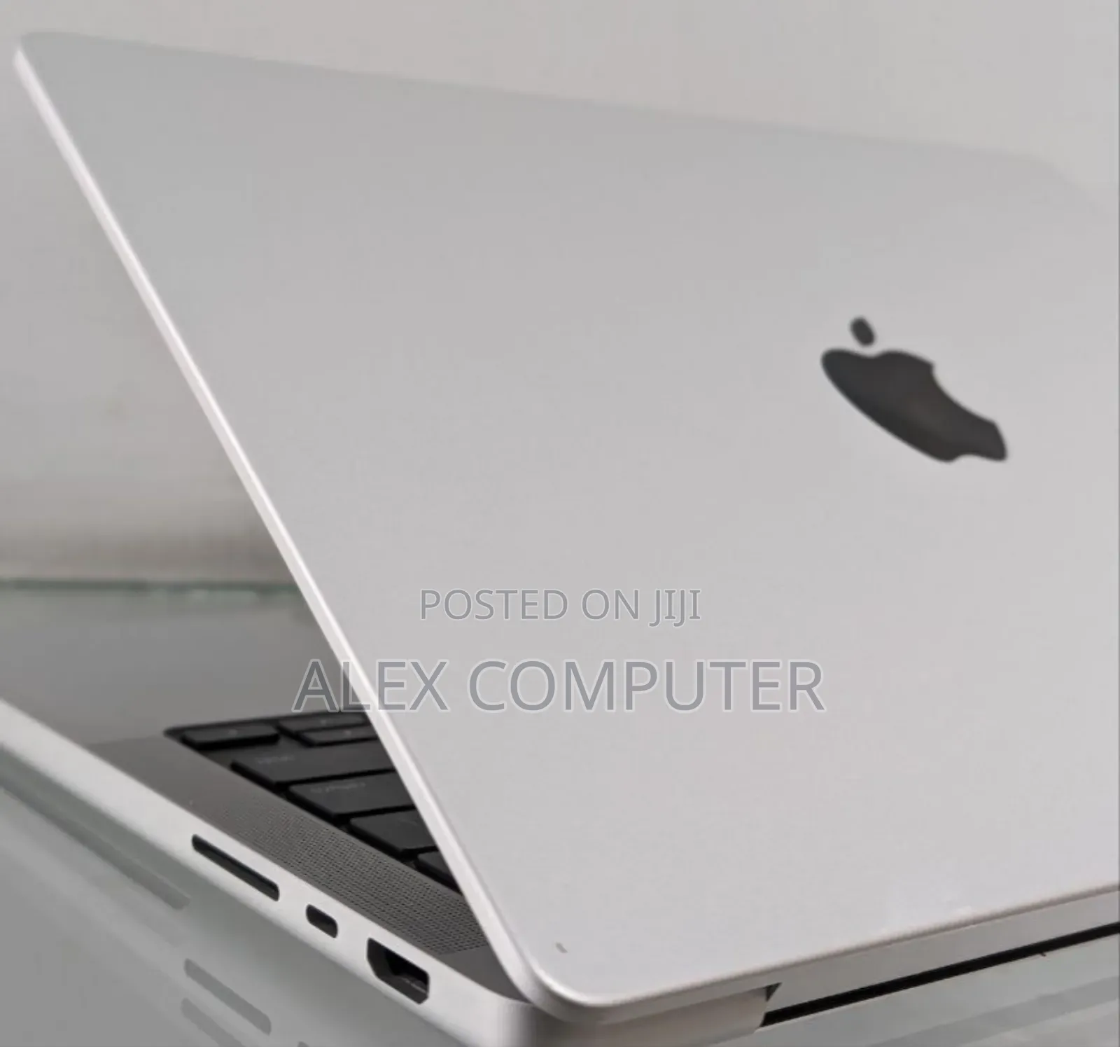 New Laptop Apple MacBook Pro M1 16GB Apple M1 SSD 1T