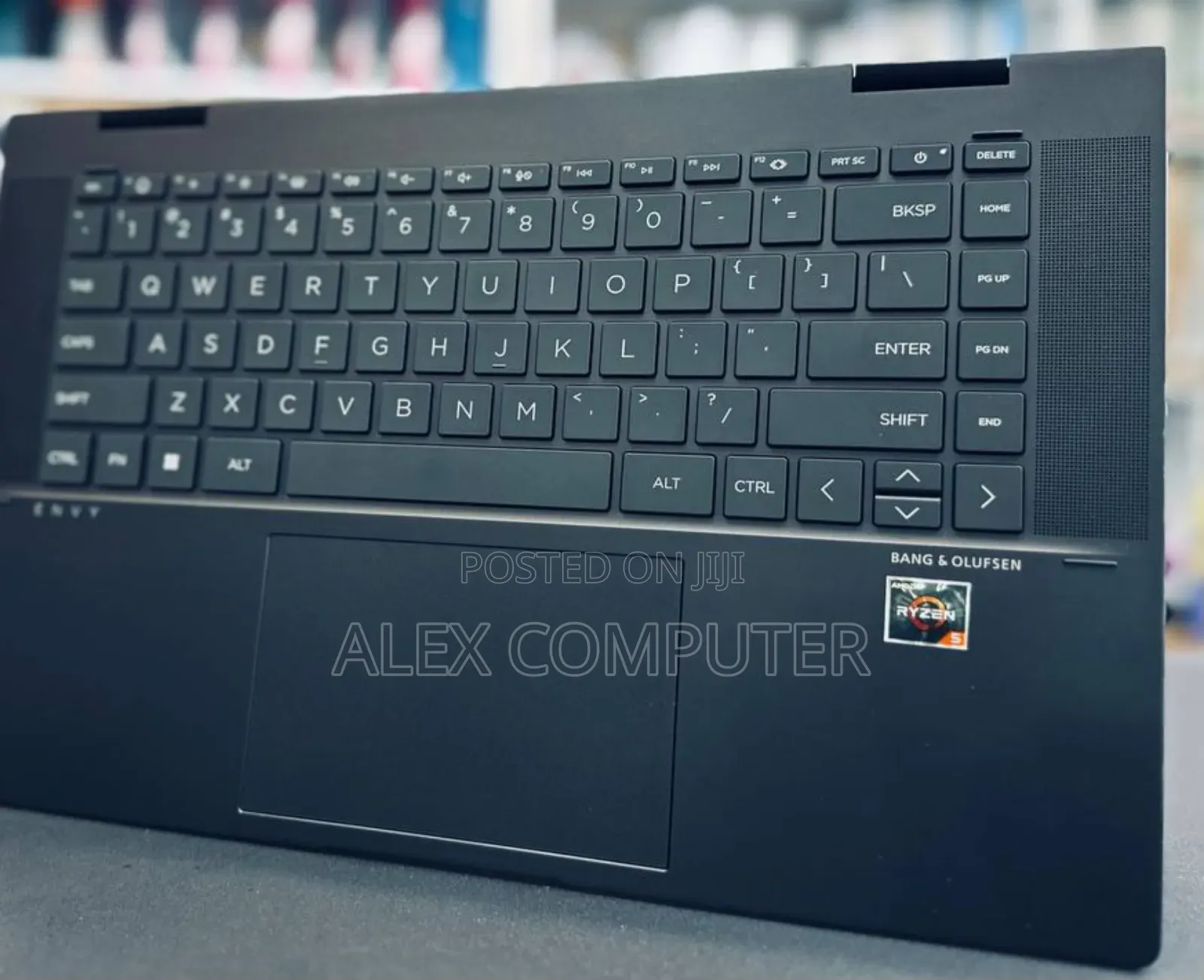 New Laptop HP Envy X360 8GB AMD Ryzen 5 SSD 512GB