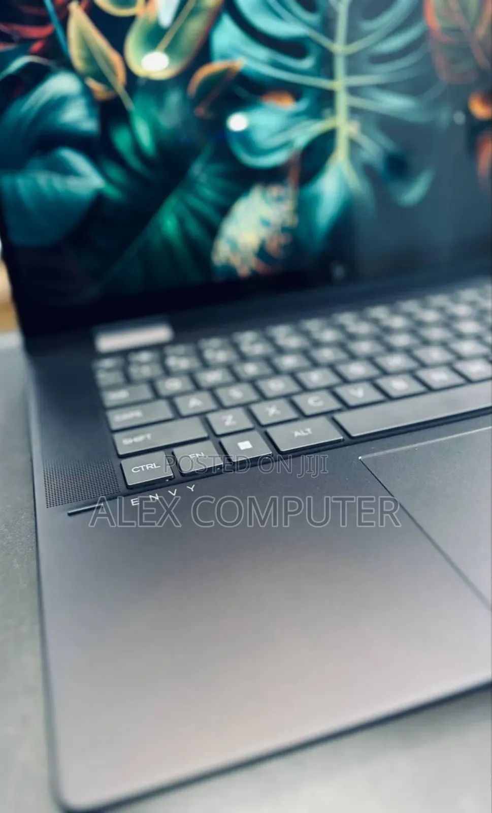 New Laptop HP Envy X360 8GB AMD Ryzen 5 SSD 512GB