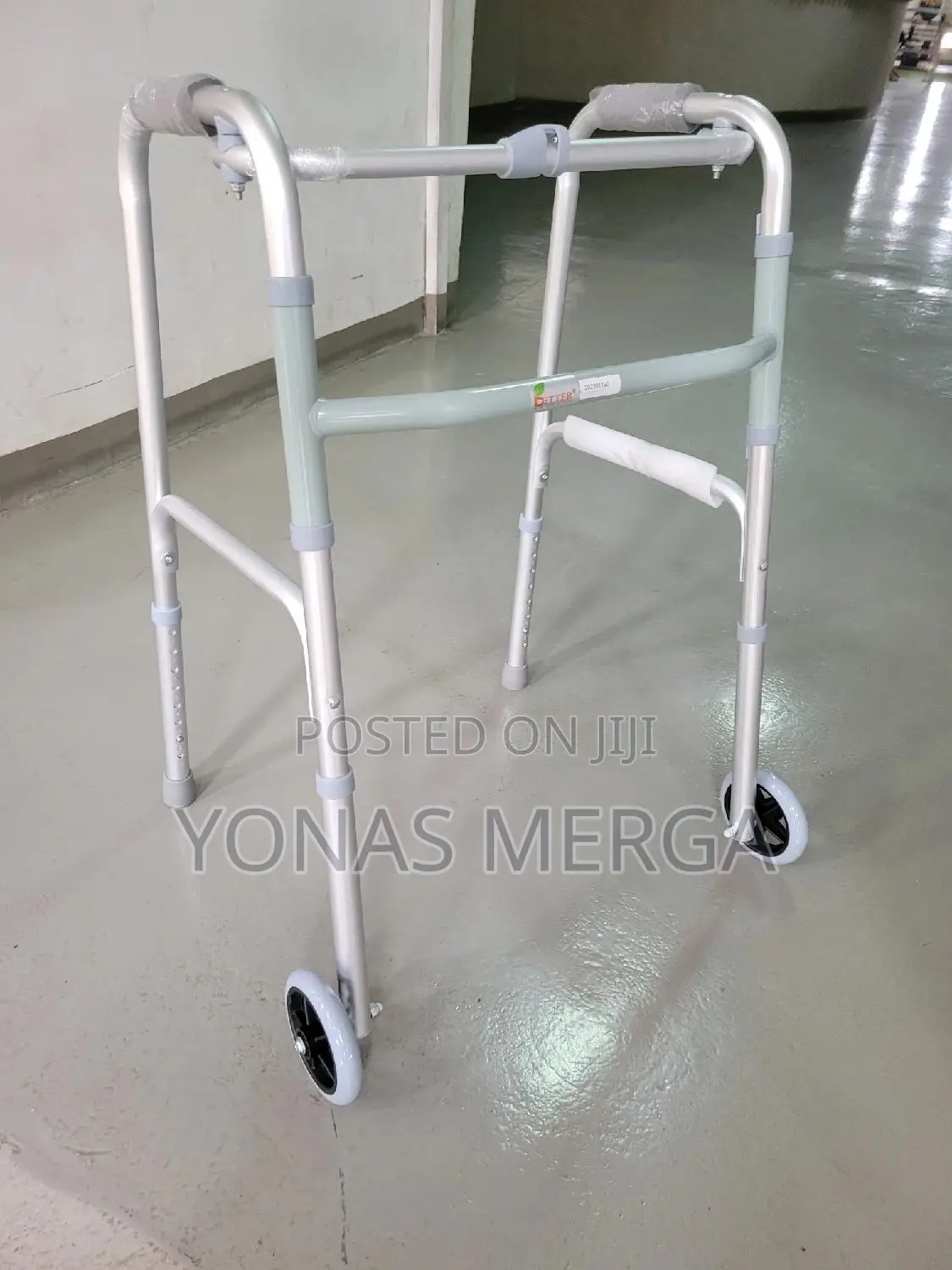 Foldable Walker /Walker With Wheels (Silver Bronze)
