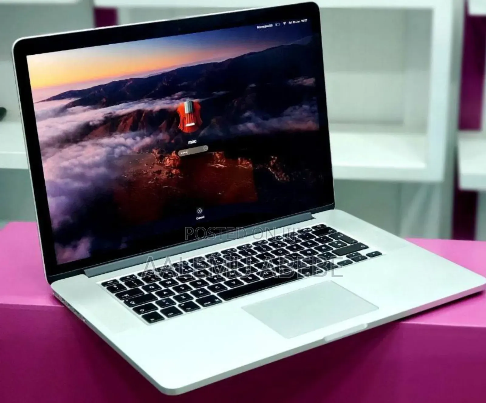 New Laptop Apple MacBook Pro 2015 16GB Intel Core I7 SSD 512GB