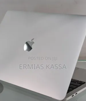 New Laptop Apple MacBook Air 2022 M2 24GB Apple M2 SSD 2T