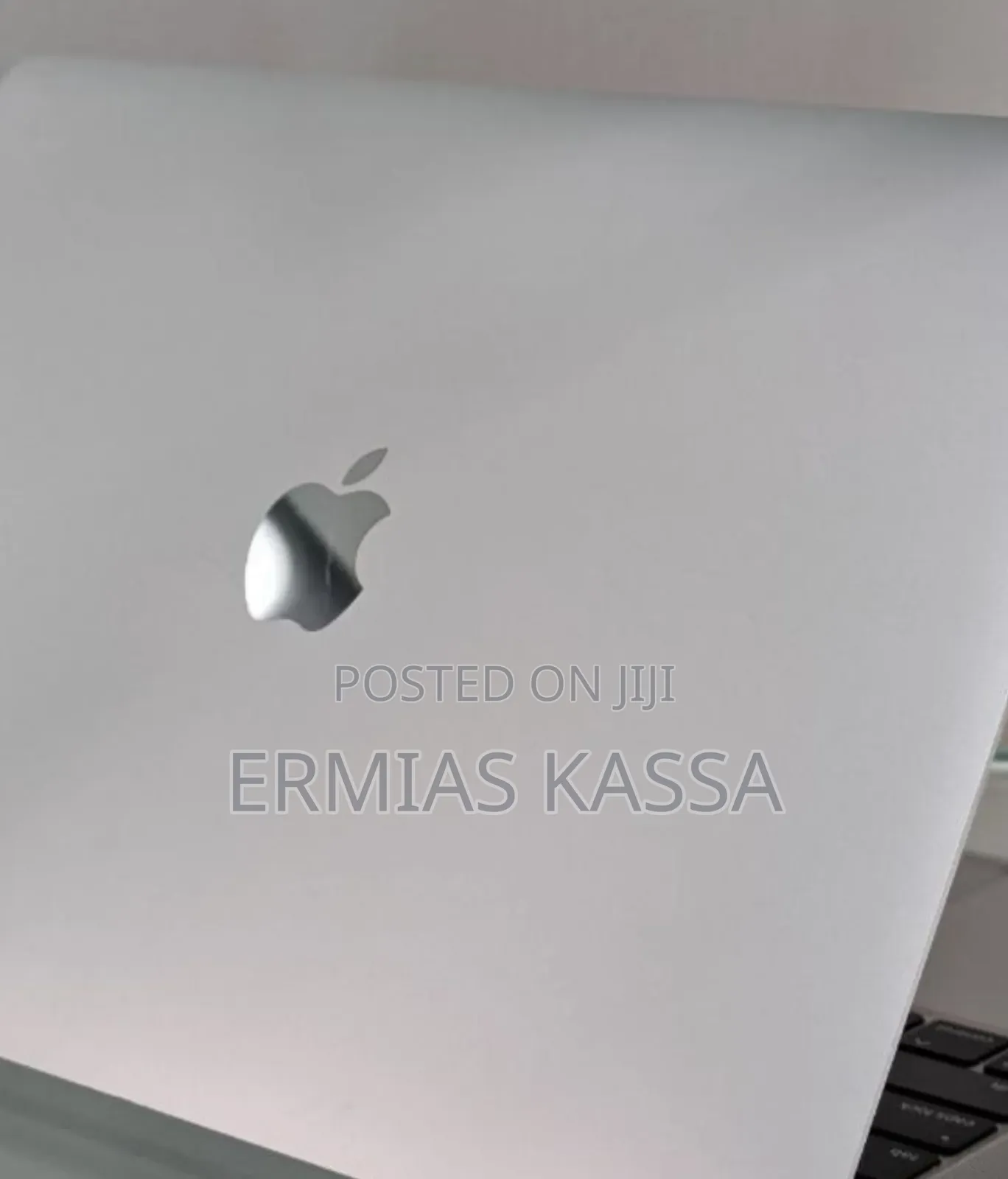 New Laptop Apple MacBook Air 2022 M2 24GB Apple M2 SSD 2T