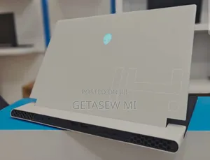 New Laptop Alienware Area-51m 16GB Intel Core I5 SSD 512GB