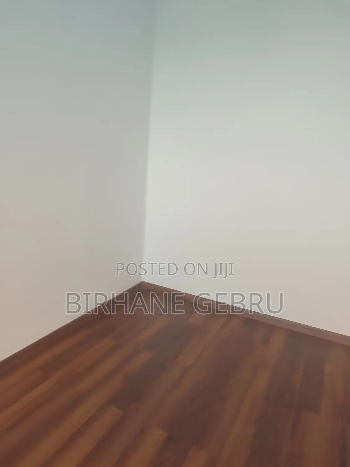 3 Bedroom Luxury Semi Fernished Apartiment for Rent