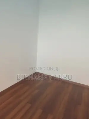 3 Bedroom Luxury Semi Fernished Apartiment for Rent