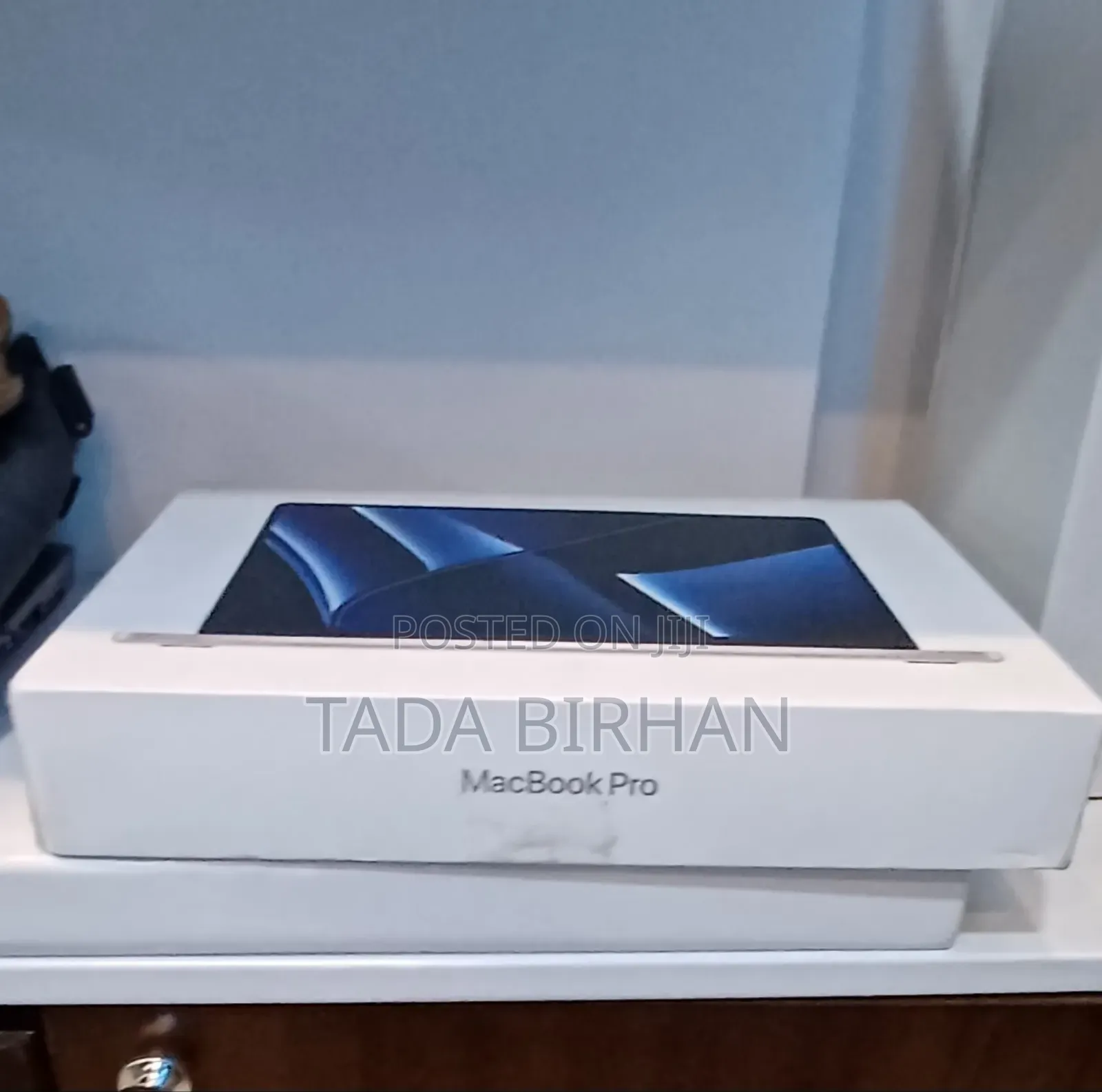 New Apple MacBook Pro 2023 M2 Max 14-Inch 16GB Apple M2 SSD 512GB