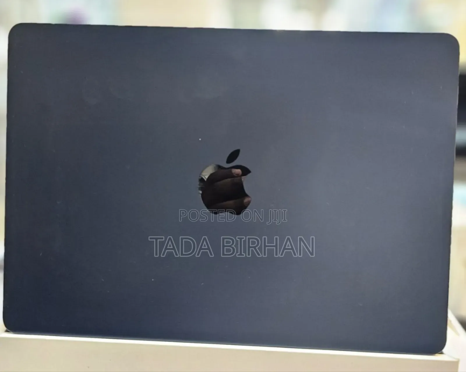 New Laptop Apple MacBook Air 2022 M2 8GB Apple M2 Ultra SSD 256GB