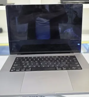 New Laptop Apple MacBook Pro 2019 16GB Intel Core I5 SSD 1T