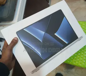 New Laptop Apple MacBook Pro M1 8GB Apple M1 Pro SSD 512GB