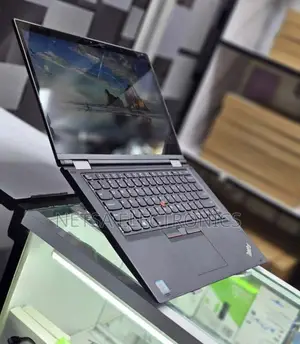 Photo - New Laptop Lenovo ThinkPad Yoga 370 16GB Intel Core I5 SSD 512GB