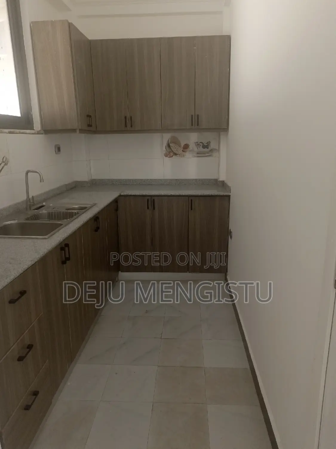 5bdrm House in ሰባ ሁለት, Bole for sale