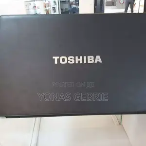 New Laptop Toshiba Satellite C850 4GB Intel Core I5 SSD 1T