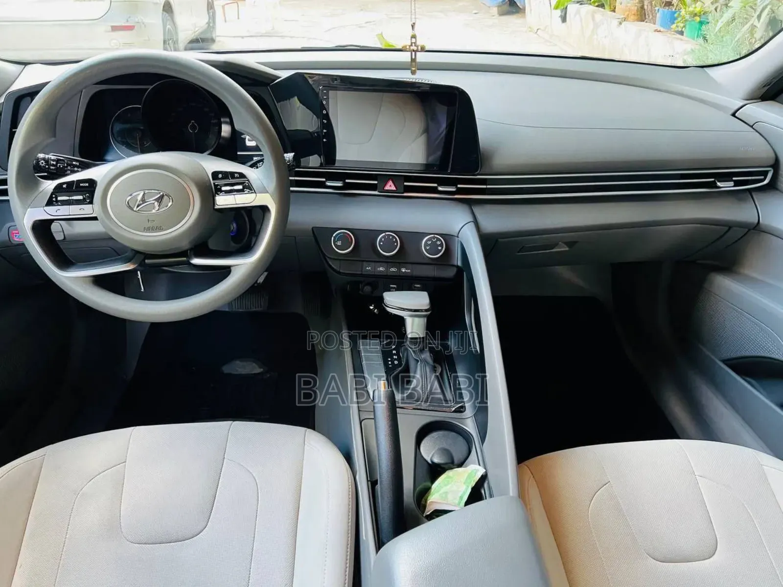 Hyundai Elantra 2021 White