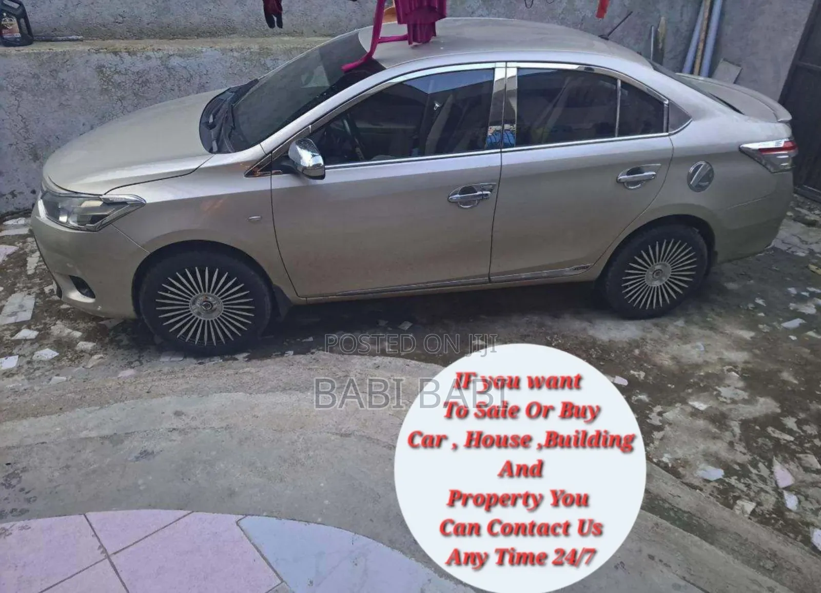 Toyota Yaris 2016 Gold