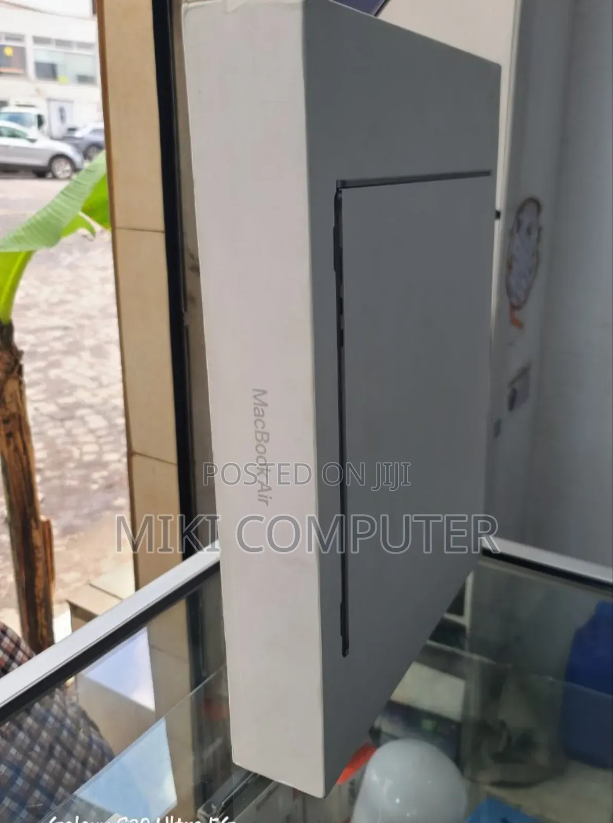 New Laptop Apple MacBook Air 2024 M3 15-Inch 8GB Intel SSD 256GB