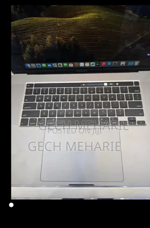 New Laptop Apple MacBook Pro 2019 16GB Intel Core i7 SSD 1T