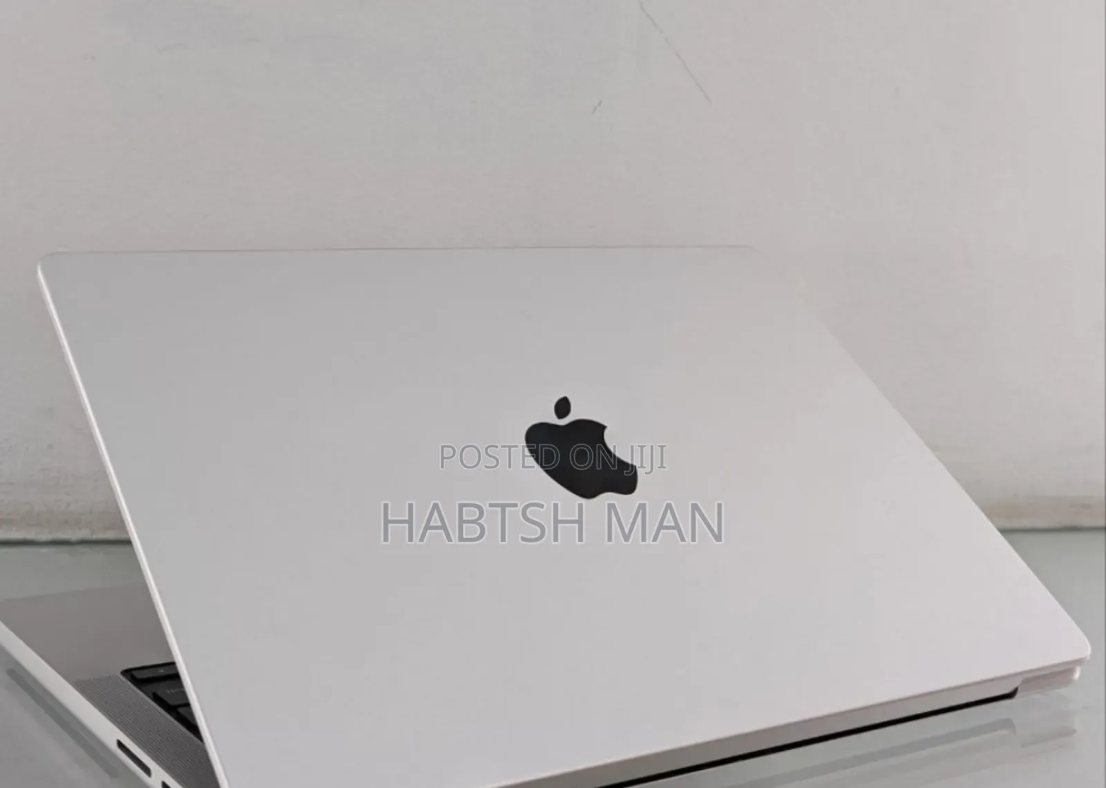 New Laptop Apple MacBook Pro M1 16GB Apple M1 Pro SSD 1T