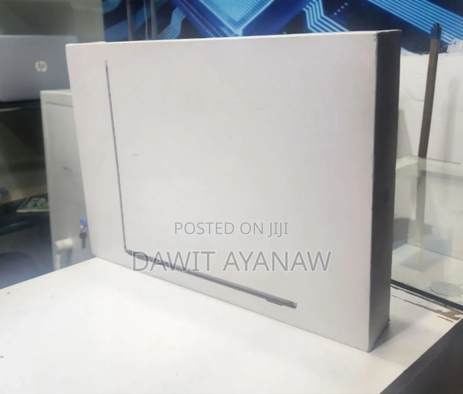 New Laptop Apple MacBook Air 2024 M3 15-Inch 8GB Apple M3 SSD 256GB