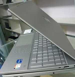 New Laptop HP Pavilion 11 8GB Intel Core I5 SSD 512GB