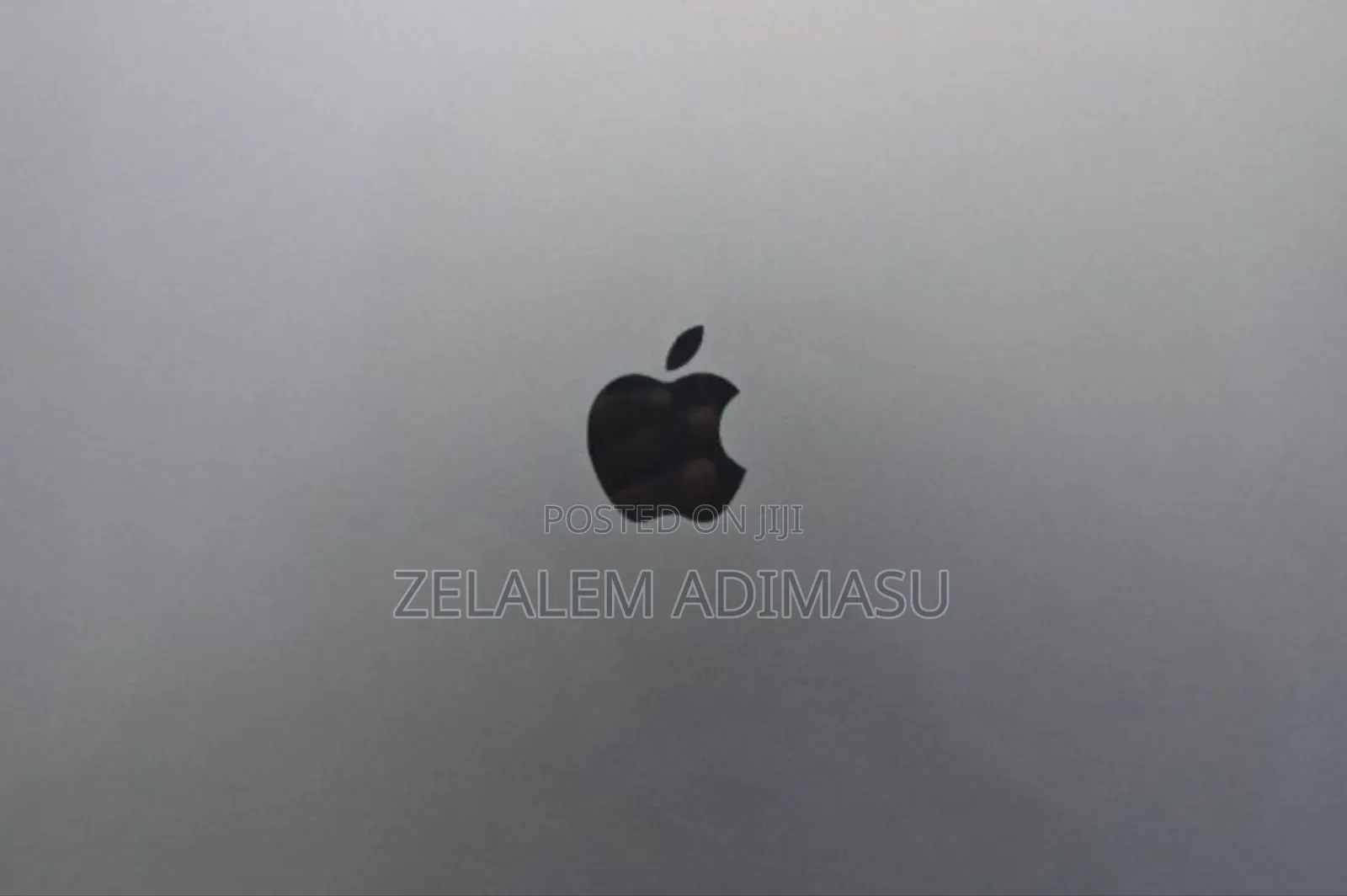 New Laptop Apple MacBook Air 2022 M2 8GB Intel Core I5 SSD 256GB