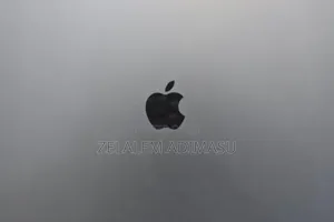 New Laptop Apple MacBook Air 2022 M2 8GB Intel Core I5 SSD 256GB