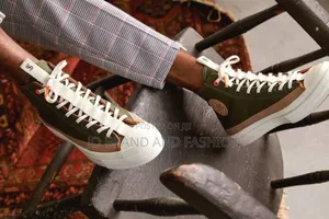 Converse All Star 
Master Quality Shoes