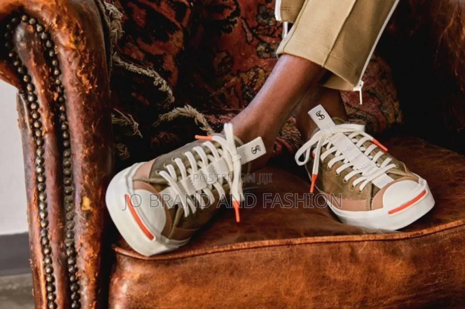 Converse All Star 
Master Quality Shoes