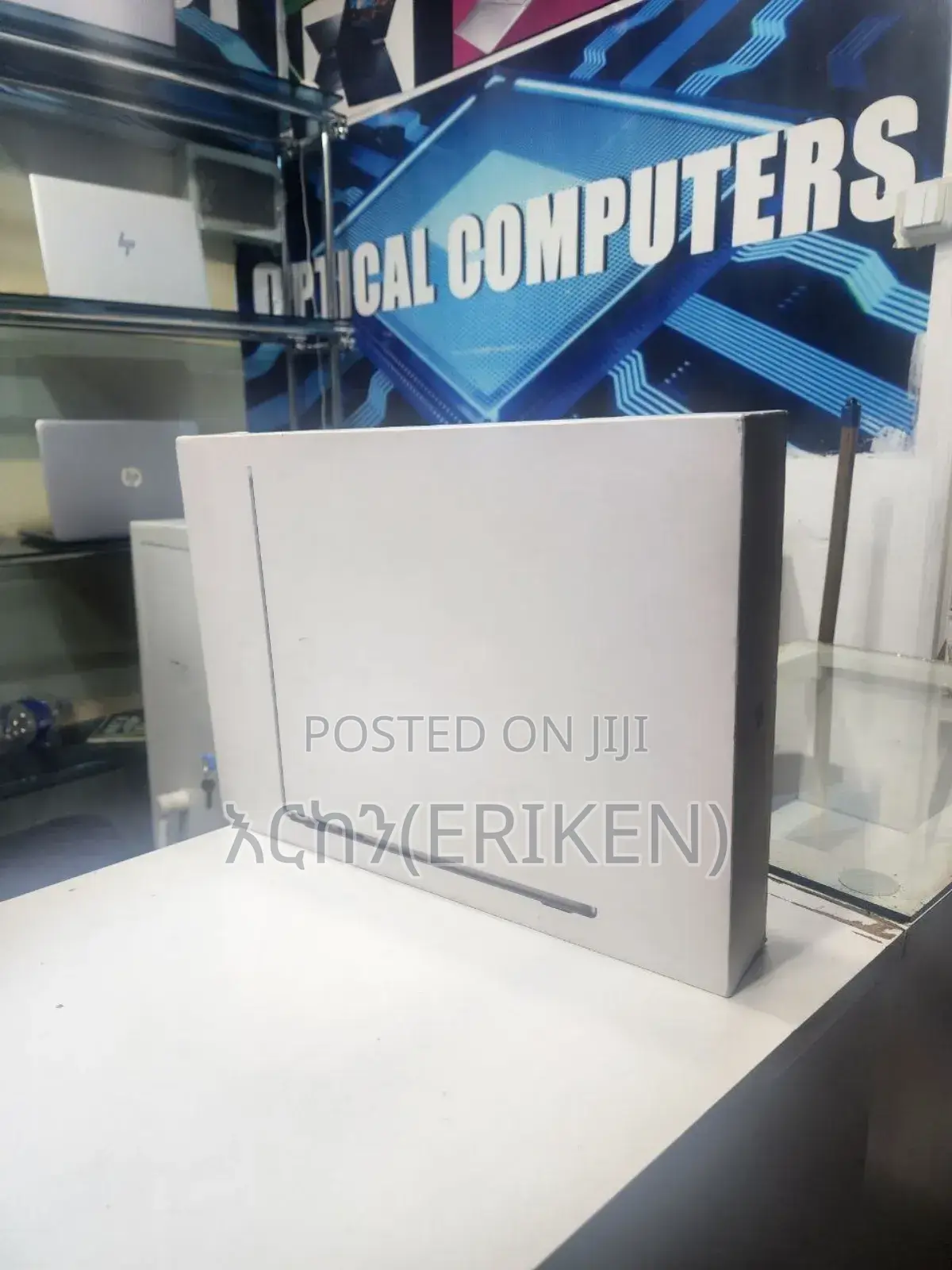 New Laptop Apple MacBook Air 2024 M3 15-Inch 8GB Apple M3 SSD 256GB