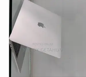 New Laptop Apple MacBook Air 2019 8GB Intel Core i5 SSD 256GB