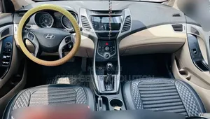 Hyundai Elantra 2015 Brown