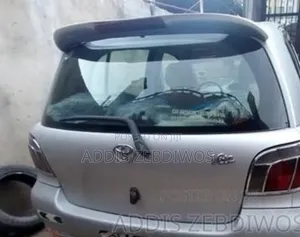 Toyota Vitz 1.0 FWD 5dr 2001 Silver