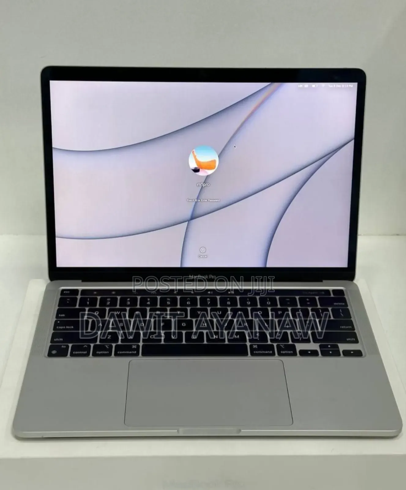 New Laptop Apple MacBook Pro 2020 M1 8GB Apple M1 SSD 256GB