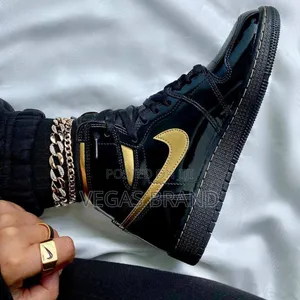 Photo - Nike Air Jordan 1 High Metalic Gold Master Quality Shoes