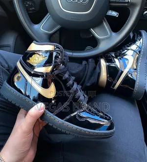 Photo - Nike Air Jordan 1 High Metalic Gold Master Quality Shoes