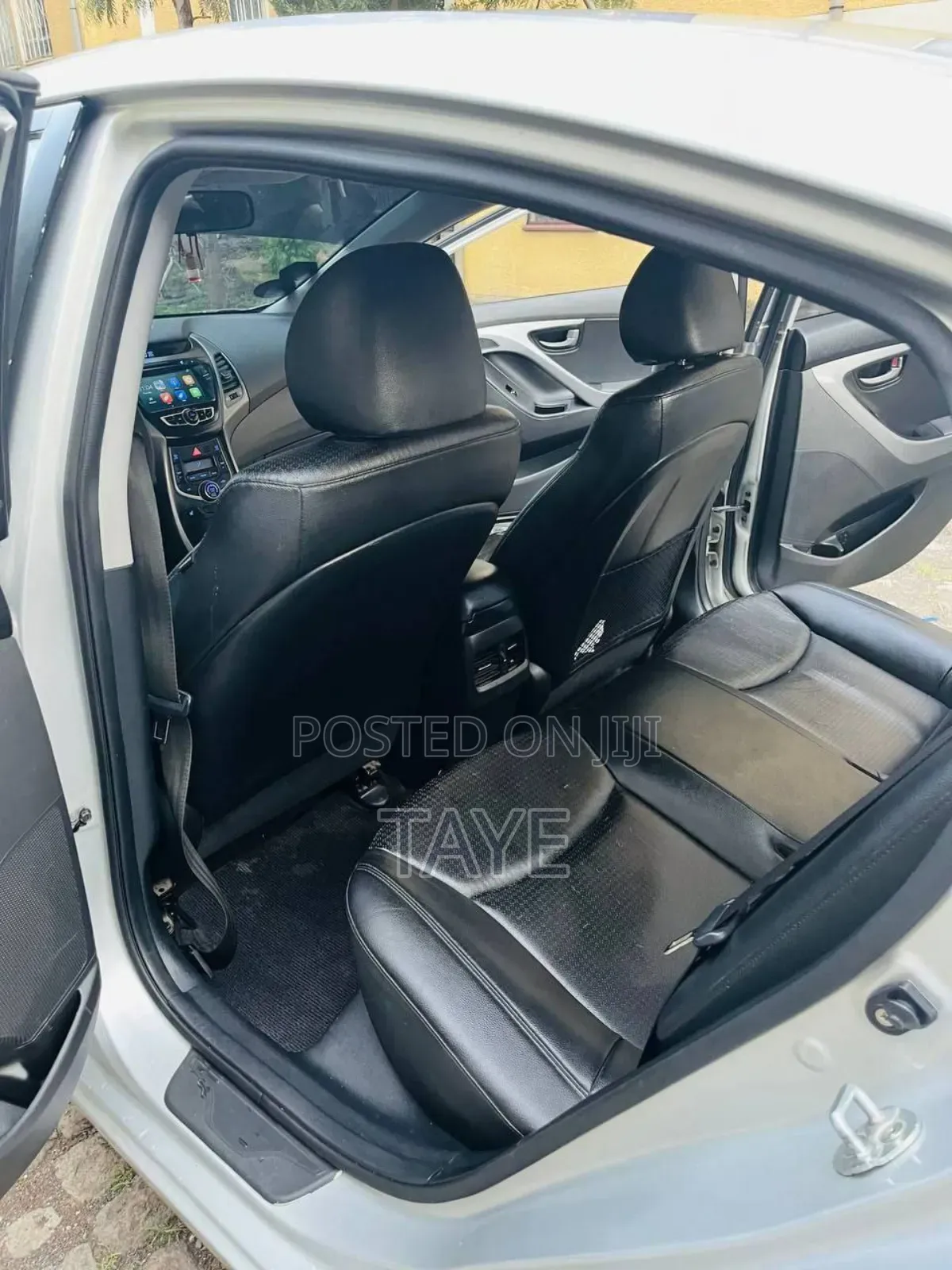 Hyundai Avante 2015 Silver