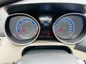 Hyundai Elantra 2015 Brown