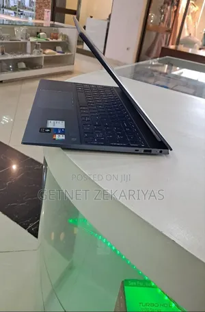 Photo - New Laptop HP Pavilion 15 16GB Intel Core I5 SSD 512GB