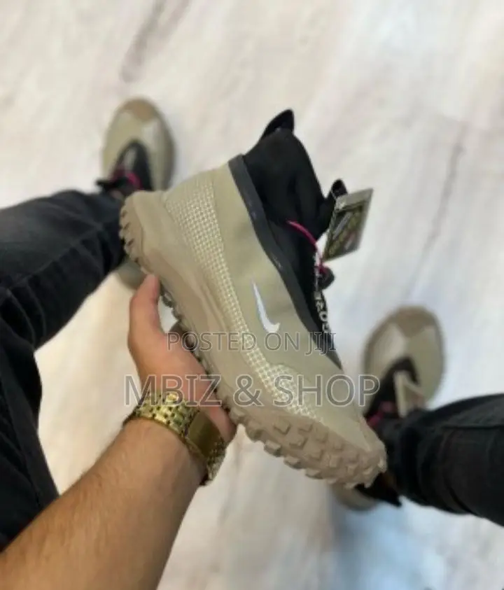 Nike ACG Mountain Shoes