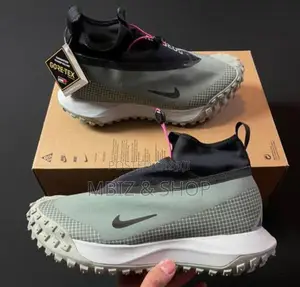 Nike ACG Mountain Shoes