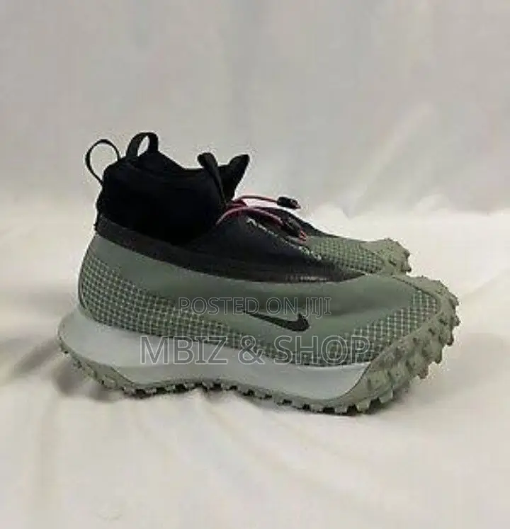 Nike ACG Mountain Shoes