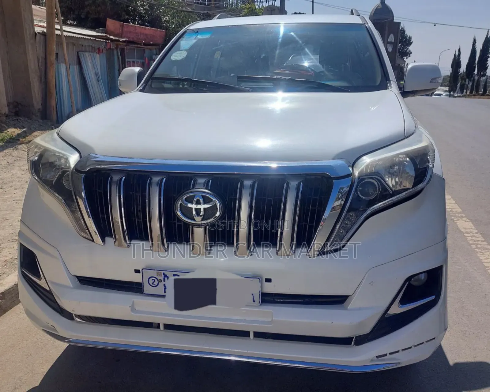 Toyota Land Cruiser 2011 White