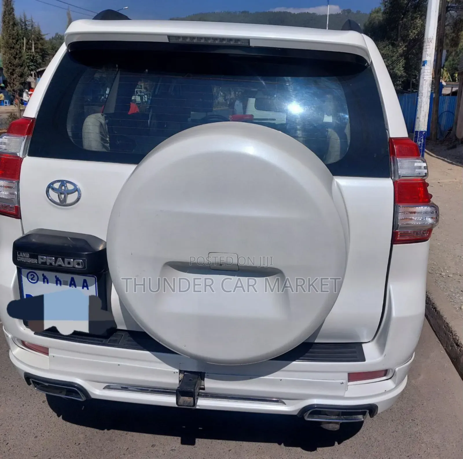 Toyota Land Cruiser 2011 White