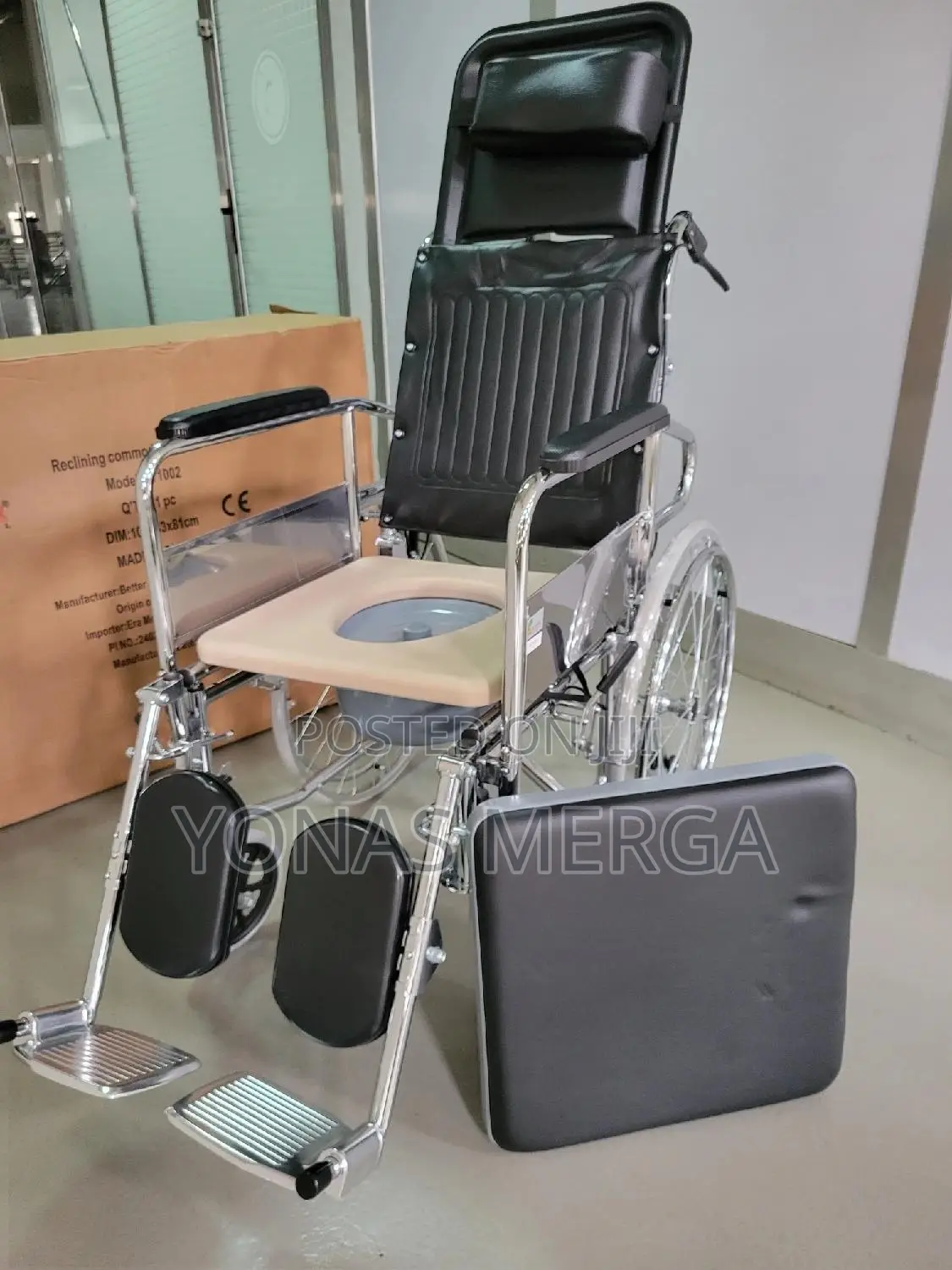 Detachable Folding Steel Wheelchair With Commode/Noec607gcj