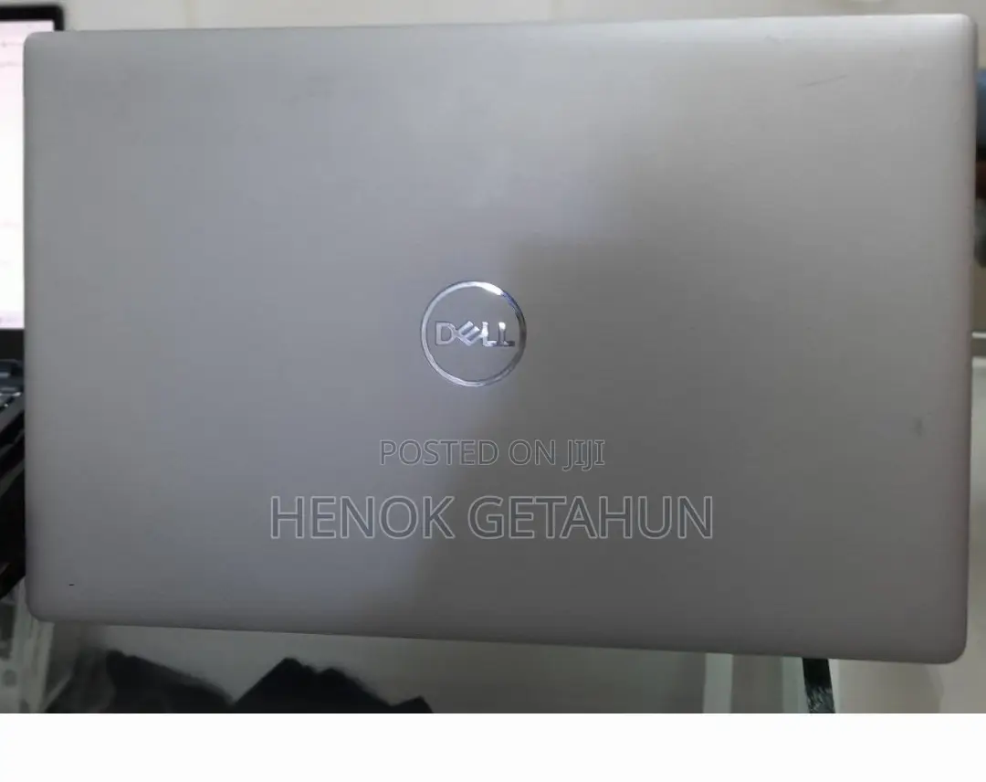 New Laptop Dell Precision 5520 16GB Intel Core I5 SSD 512GB