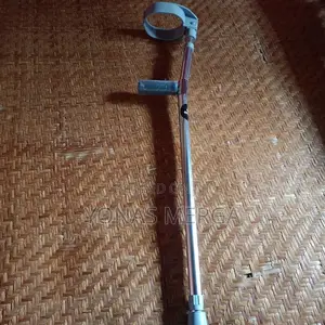 Photo - Elbow Crutches Adjustment,Fitted With Rubber Shoe for Safety