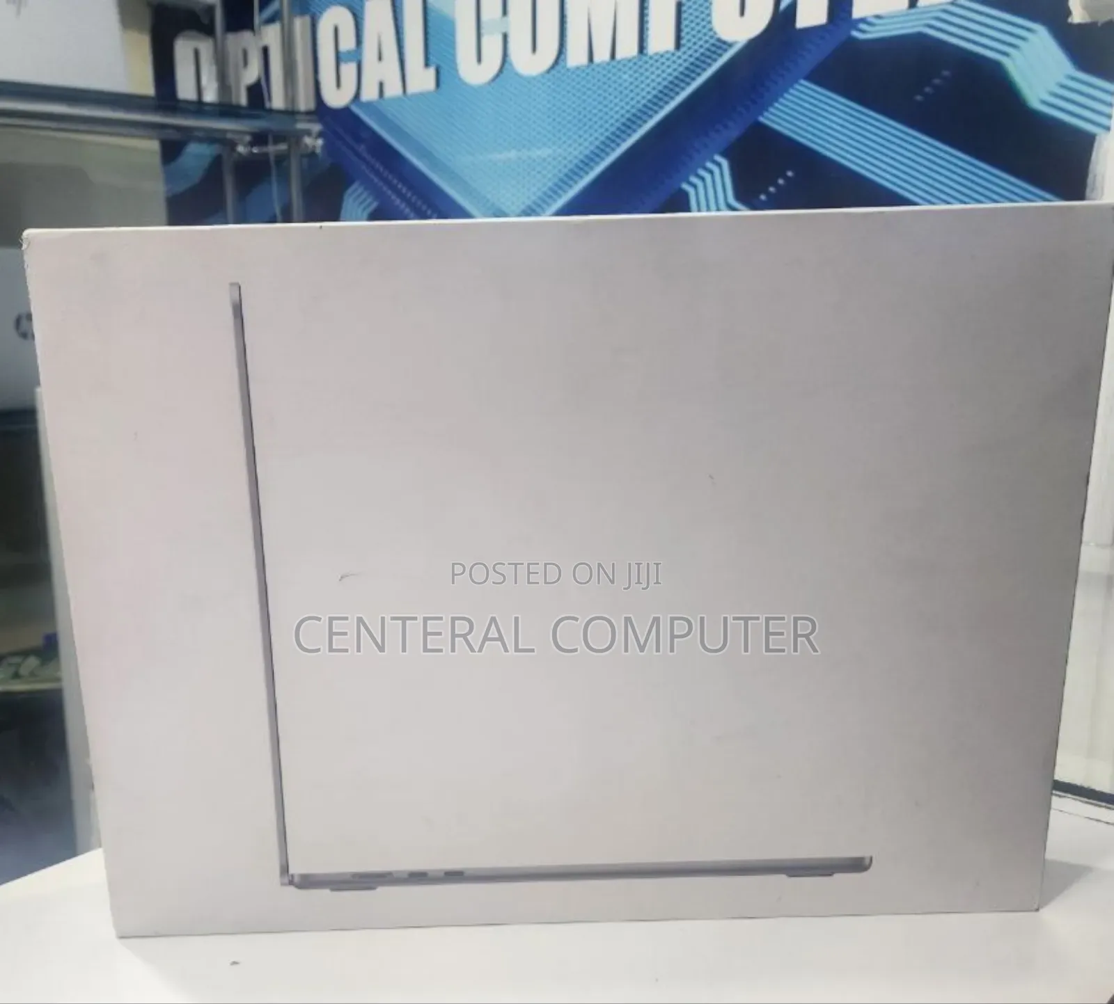 New Laptop Apple MacBook Air 2024 M3 15-Inch 8GB Apple M3 SSD 256GB